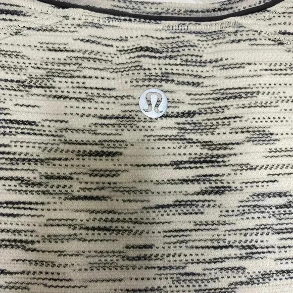 Lululemon Tiger Space Dye Meant To Move Short Sleeve Shirt Black/White - Picture 2 of 4
